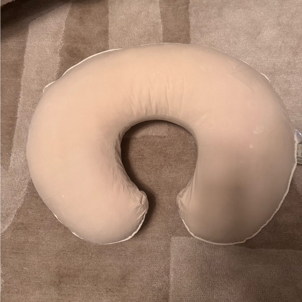 Boppy Beige boppy nursing pillow